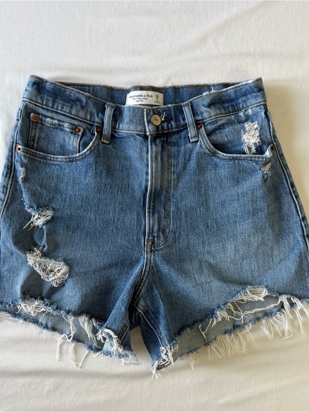 Abercrombie & Fitch High Rise Distressed Mom Shorts Size 6
